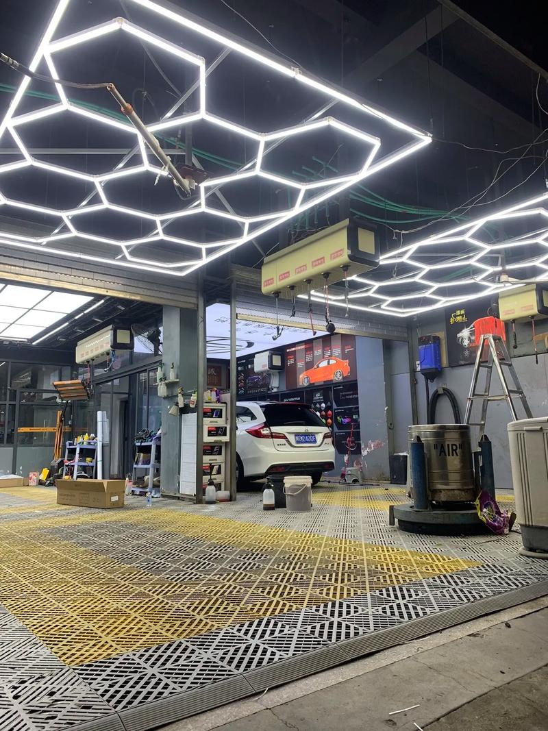 洗车蜂窝灯特价几套.#洗车设备 #汽车美容店设计 #高品质汽 - 抖音